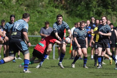 250426 - Pontyberem v Llanybydder - Admiral National League 4 West A - Pontyberem on the attack