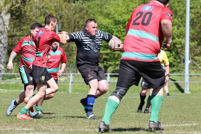 250426 - Pontyberem v Llanybydder - Admiral National League 4 West A - Pontyberem attack 