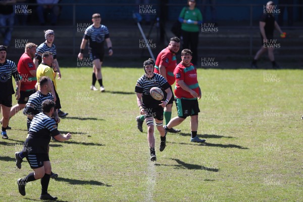 250426 - Pontyberem v Llanybydder - Admiral National League 4 West A - Pontyberem on the attack