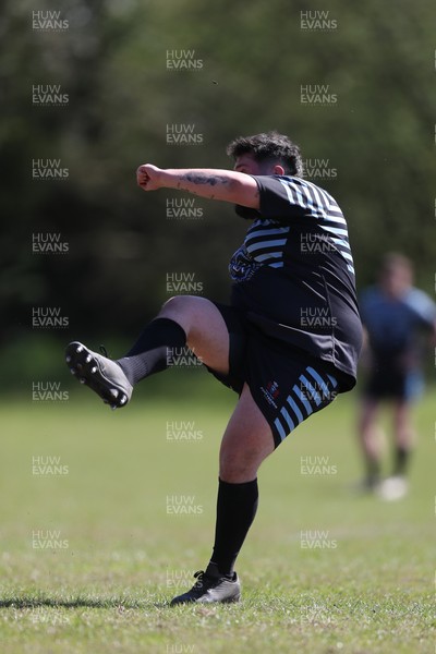 250426 - Pontyberem v Llanybydder - Admiral National League 4 West A - Pontyberem kick for goal 