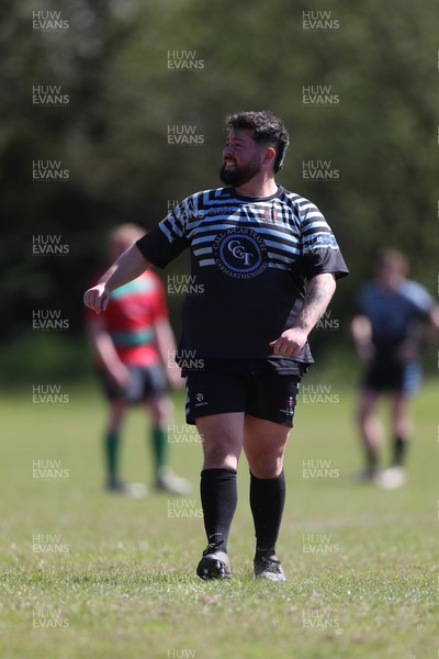 250426 - Pontyberem v Llanybydder - Admiral National League 4 West A - Pontyberem kick for goal 