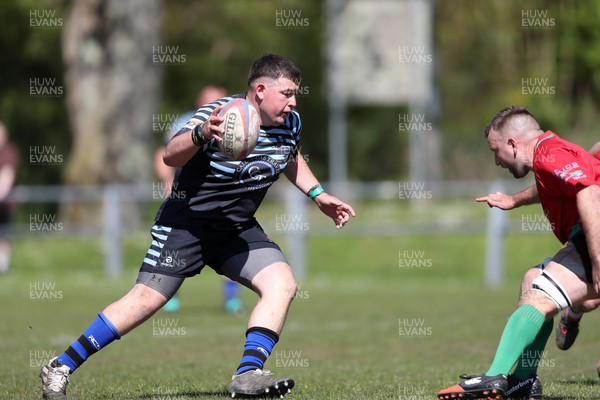 250426 - Pontyberem v Llanybydder - Admiral National League 4 West A - Pontyberem on the attack