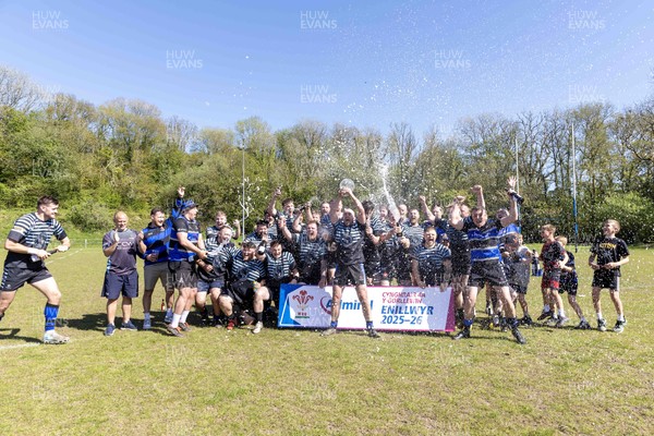 250426 - Pontyberem v Llanybydder - Admiral National League 4 West A - Pontyberem celebrate 