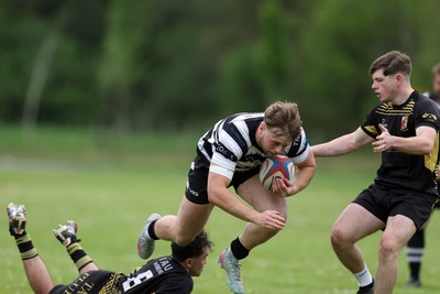 020526 - Ogmore Vale v Pontyclun - Admiral National League 4 East Central -  action between Ogmore Vale RFC and Pontyclun RFC (in white/black)