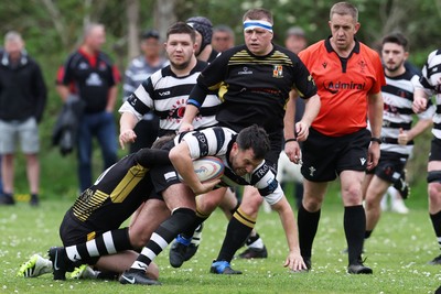020526 - Ogmore Vale v Pontyclun - Admiral National League 4 East Central -  action between Ogmore Vale RFC and Pontyclun RFC (in white/black)