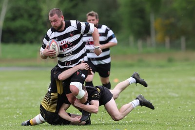 020526 - Ogmore Vale v Pontyclun - Admiral National League 4 East Central -  action between Ogmore Vale RFC and Pontyclun RFC (in white/black)