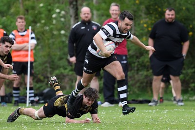 020526 - Ogmore Vale v Pontyclun - Admiral National League 4 East Central -  action between Ogmore Vale RFC and Pontyclun RFC (in white/black)