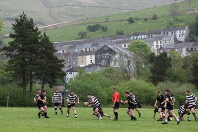 020526 - Ogmore Vale v Pontyclun - Admiral National League 4 East Central -  action between Ogmore Vale RFC and Pontyclun RFC (in white/black)