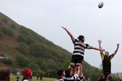 020526 - Ogmore Vale v Pontyclun - Admiral National League 4 East Central -  action between Ogmore Vale RFC and Pontyclun RFC (in white/black)