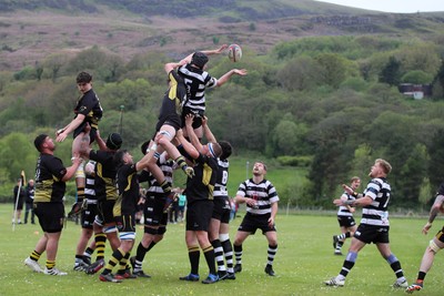 020526 - Ogmore Vale v Pontyclun - Admiral National League 4 East Central -  action between Ogmore Vale RFC and Pontyclun RFC (in white/black)