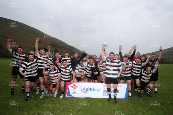 020526 - Ogmore Vale v Pontyclun - Admiral National League 4 East Central - Pontyclun RFC players celebrate winning the league