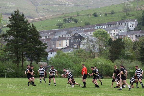 020526 - Ogmore Vale v Pontyclun - Admiral National League 4 East Central -  action between Ogmore Vale RFC and Pontyclun RFC (in white/black)