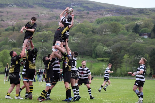 020526 - Ogmore Vale v Pontyclun - Admiral National League 4 East Central -  action between Ogmore Vale RFC and Pontyclun RFC (in white/black)