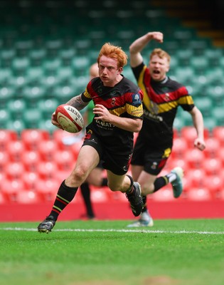 190426 - Pontyclun v Llangadog, Mens Division 4 Cup Final - Tom Bailey of Llangadog races in to score try