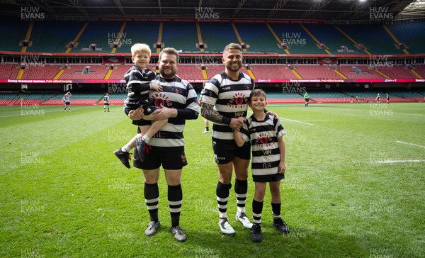 190426 - Pontyclun v Llangadog, Mens Division 4 Cup Final - Pontyclun mascots