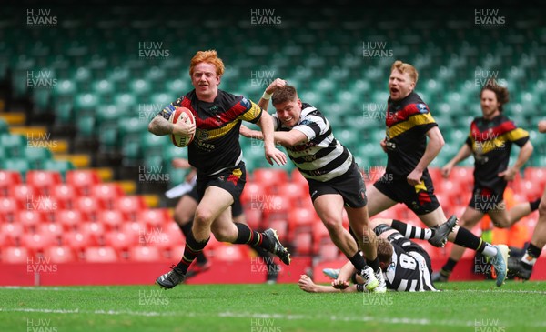 190426 - Pontyclun v Llangadog, Mens Division 4 Cup Final - Tom Bailey of Llangadog races in to score try