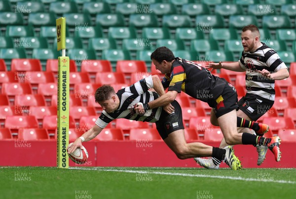 190426 - Pontyclun v Llangadog, Mens Division 4 Cup Final - Adam Lewis of Pontyclun dives in to score try