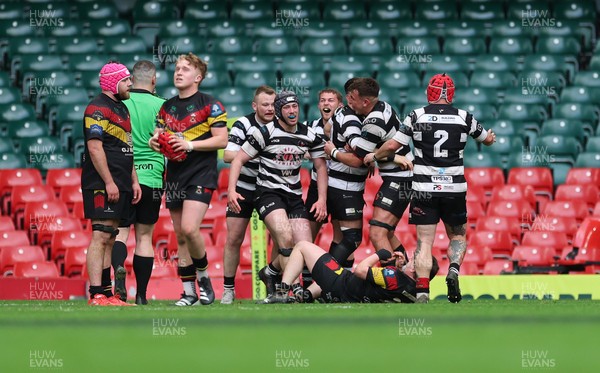 190426 - Pontyclun v Llangadog, Mens Division 4 Cup Final - Pontyclun celebrate on the final whistle