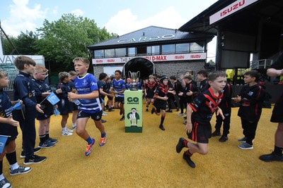 210525 - Pontypridd Schools v Bridgend - WSRU Junior Group - U11’s DC Thomas Cup Final - Both sides run out for the start of the match