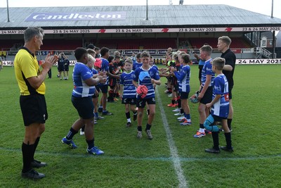 210525 - Pontypridd Schools v Bridgend - WSRU Junior Group - U11’s DC Thomas Cup Final - Bridgend players celebrate the win at full time