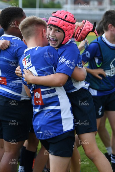 210525 - Pontypridd Schools v Bridgend - WSRU Junior Group - U11’s DC Thomas Cup Final - Bridgend players celebrate the win at full time
