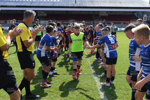 210525 - Pontypridd Schools v Bridgend - WSRU Junior Group - U11’s DC Thomas Cup Final - Bridgend players celebrate the win at full time