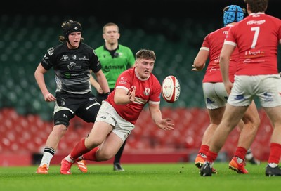 111225 - Pontypridd U16 Schools v Llanelli U16 Schools, Dewar Shield Final - Cody Bates of Llanelli Schools passes