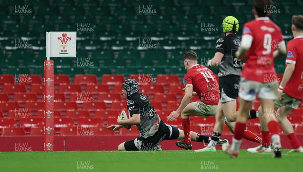 111225 - Pontypridd U16 Schools v Llanelli U16 Schools, Dewar Shield Final - Lewis Kinsey of Pontypridd Schools dives in to score try
