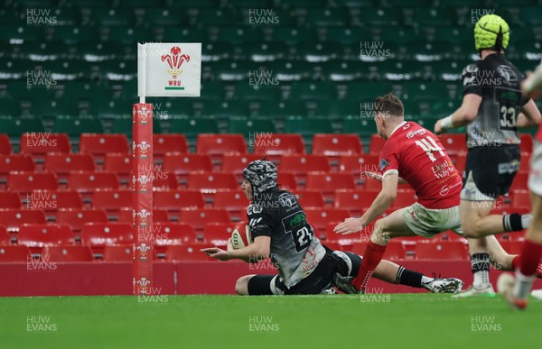 111225 - Pontypridd U16 Schools v Llanelli U16 Schools, Dewar Shield Final - Lewis Kinsey of Pontypridd Schools dives in to score try