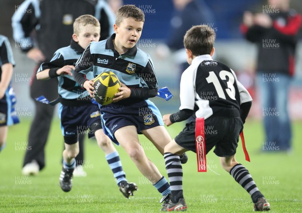 23.09.11 Cardiff Blues v Munster... Half Time Under 8's Tag, Pontypridd v Rumney. 