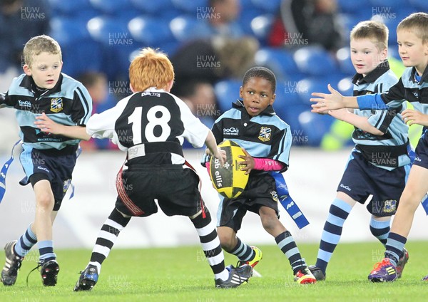 23.09.11 Cardiff Blues v Munster... Half Time Under 8's Tag, Pontypridd v Rumney. 