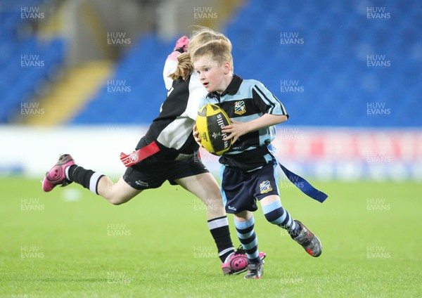 23.09.11 Cardiff Blues v Munster... Half Time Under 8's Tag, Pontypridd v Rumney. 