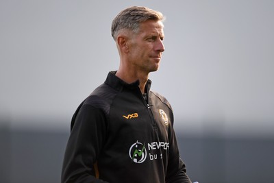 010725 - Pontypridd United v Newport County - Preseason Friendly - Newport County Manager, David Hughes