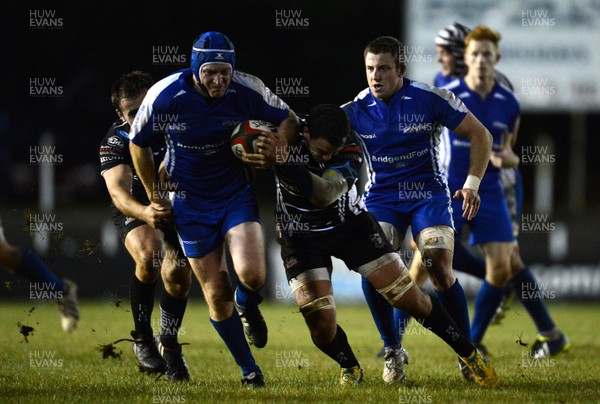 180913 - Pontypridd v Bridgend - Principality Premiership -Steve Winn of Bridgend gets into space