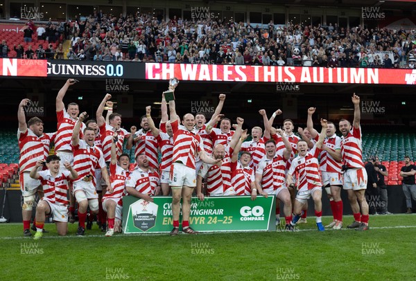 050425  Pontypridd v Cross Keys, WRU Premiership Cup Final - Pontypridd celebrate after being presented with the Premiership Cup