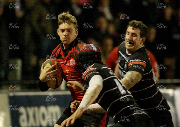 050413 Pontypridd RFC v Jersey RFC - British and Irish Cup -Jersey's Glenn Bryce takes on Pontypridd's Aled Summerhill