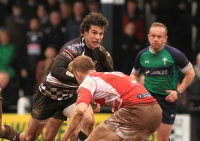 280315 - Pontypridd RFC v Llandovery RFC - Swalec Cup -Owen Jenkins of Pontypridd takes on Aaron Warren of Llandovery