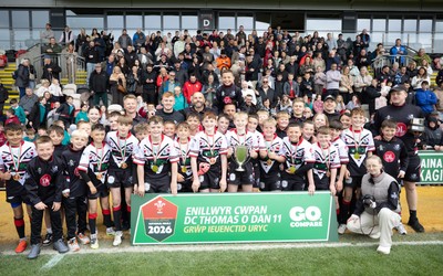 280426 - Pontypridd v Swansea, DC Thomas Cup Final - Pontypridd celebrate winning the DC Thomas Cup Final