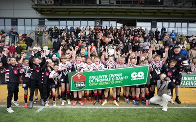 280426 - Pontypridd v Swansea, DC Thomas Cup Final - Pontypridd celebrate winning the DC Thomas Cup Final