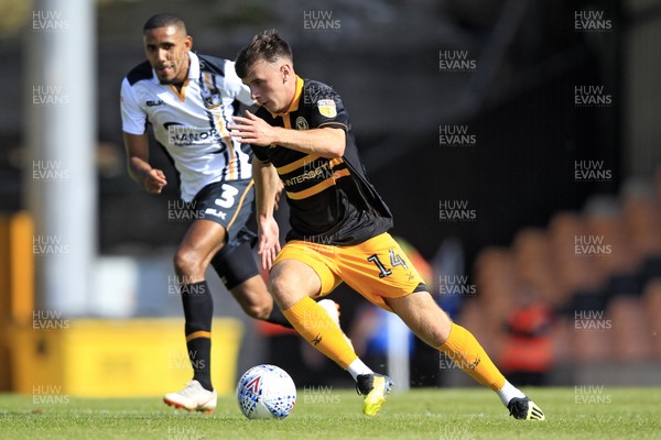 010918 - Port Vale v Newport County, Sky Bet League 2 - Mark Harris of Newport County in action