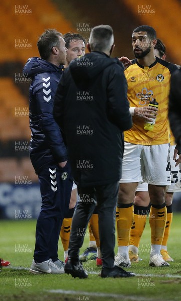 160321 - Port Vale v Newport County - Sky Bet League 2 - Joss Labadie of Newport County gets some advice from Manager Mike Flynn of Newport County