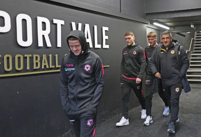 180125 - Port Vale v Newport County - Sky Bet League 2 -Newport manager Nelson Jardin walks out with team