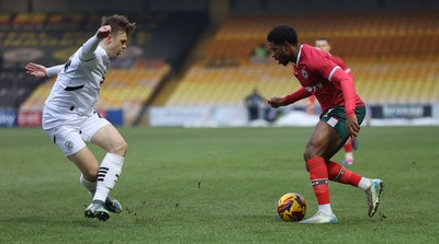 180125 - Port Vale v Newport County - Sky Bet League 2 - Bobby Kamwa of Newport and Kyle John of Port Vale