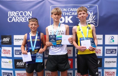 050726 - Brecon Carreg Porthcawl 10k - Future Challengers presentations