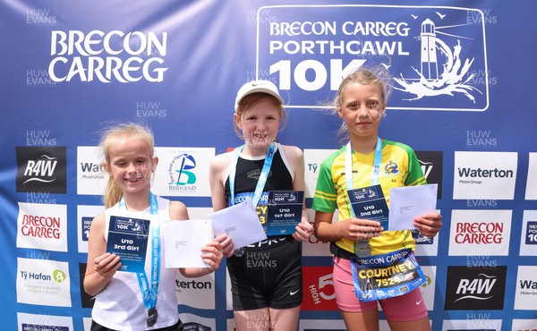 050726 - Brecon Carreg Porthcawl 10k - Future Challengers presentations