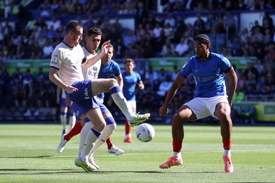 050926 - Portsmouth FC v Cardiff City - SkyBet Championship - Jack Moylan of Cardiff City is challenged by Benjamin Arthur of Portsmouth 