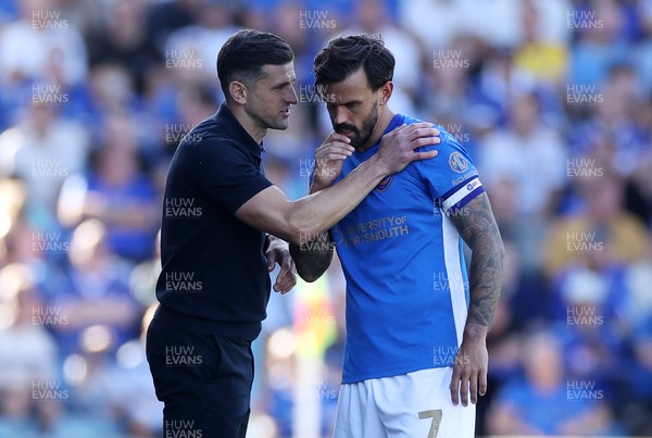 050926 - Portsmouth FC v Cardiff City - SkyBet Championship - Portsmouth Manager John Mousinho with Marlon Pack