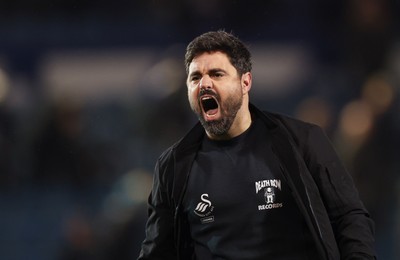 100326 - Portsmouth v Swansea City, EFL Sky Bet Championship - Swansea City head coach Vitor Matos celebrates at the end of the match