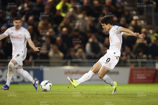 100326 - Portsmouth v Swansea City, EFL Sky Bet Championship - Jisung Eom of Swansea City fires a shot at goal