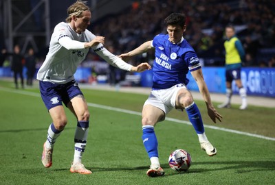 080425 - Preston North End v Cardiff City - Sky Bet Championship - Callum O'Dowda of Cardiff is caught by Stefan Teitur Poroarson of Preston North End